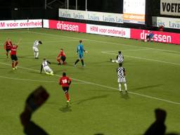 De 3-1 voor Helmond Sport (foto: Martijn de Bie)