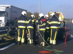 Het ongeluk op de A73 bij Cuijk (Foto Saskia Kusters - SK-media)