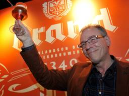 Jeroen Free met zijn IPA van 2014. (Foto: Brand Bier/NewsLab BV)