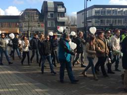 Stille tocht in Tilburg voor doodgestoken Angelo van Emmerik