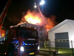 Brand in Prinsenbeek (foto: Mathijs Bertens/Stuve Fotografie)