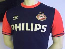 Het nieuwe trainingshirt van PSV.