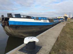 Een minuut stilte voor vermiste schipper tijdens carnavalsfeest in Moerdijk