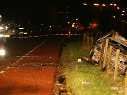 Het ongeluk vlak over de grens in Gelderland (foto: Bart Meesters/Meesters Multi Media)