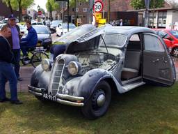 Oldtimer in brand (foto: Sander van Gils / SQ Vision)