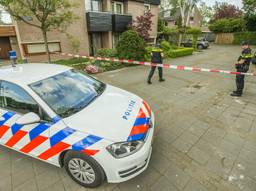 Politie-onderzoek in Mackaylaan. (Foto: Sem van Rijssel /SQ Vision)