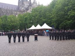 Op de Parade worden de nieuwe reservisten welkom geheten (Foto: Ferenc Triki)