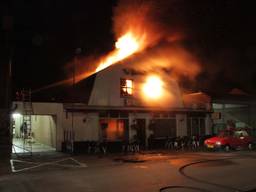 Brand bij café De Tijd (foto: Harrie Grijseels / SQ Vision)