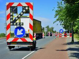 Het viaduct is afgezet. (Foto: Diederik Cools/Stuve Fotografie).