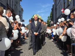 Witte ballonnen voor Wiljan Rommens (foto: Birgit Verhoeven) 
