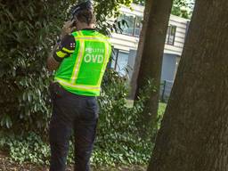 Rattenslang wordt gezocht in Geldrop. (foto: Infocus Media/Rob Engelaar)