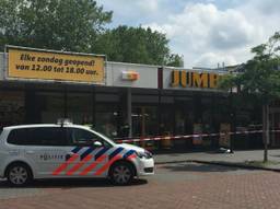 Supermarkt Jumbo in Rosmalen ontruimd na vondst verdacht pakketje 