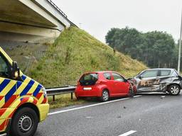 De snelweg was afgesloten. (foto: Toby de Kort/De Kort Media) 