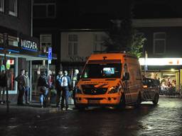 Volgens de groep jongeren kreeg het slachtoffer verschillende klappen in zij  gezicht. (Foto: Marvin Doreleijers/FPMB).