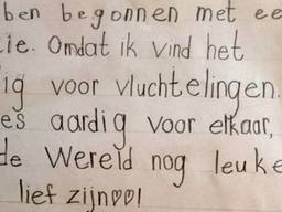 Noa (6) verkocht armbandjes 