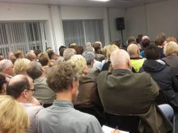 Het was druk op de informatieavond over een Polenhotel in Roosendaal