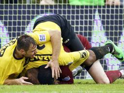 Ten Rouwelaar wordt bedolven (Foto: VI Images)