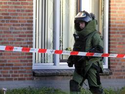 De EOD doet onderzoek (Foto: Alexander Vingerhoeds) 