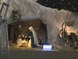 Kersstal Sint Jan Den Bosch is weer ouderwets mooi