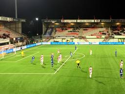 FC Oss-coach Reinier Robbemond wil niet gefeliciteerd worden met een onterecht punt tegen Helmond Sport