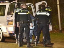 Politie lost waarschuwingsshot in Tilburg