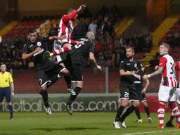 De eerste oefenwedstrijd van PSV op Malta. (Foto: VI Images)