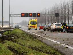 Ongeluk op A16 (foto: Mathijs Bertens / Stuve Fotografie)