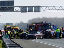 De ravage na de botsing was enorm (Foto: Remco de Ruijter)