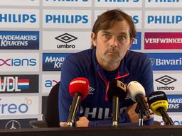 Phillip Cocu tijdens persconferentie. 