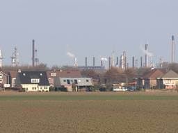 Moerdijk onder de rook van de industrie