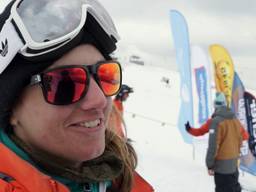 Bell Berghuis maakt eenmalige comeback en wordt Nederlands kampioen snowboardcross