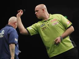 Van Gerwen kansloos in finale tegen Ian White Foto: Lawrence Lustig/PDC.