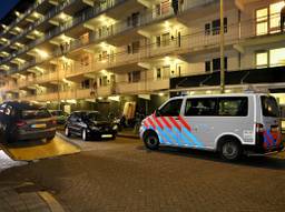 Auto weggetakeld op de Bartokstraat. (Foto: Jack Brekelmans)