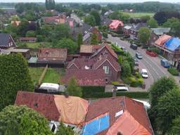 Veel huizen moesten worden gerepareerd (foto: Twan van der Heijden)