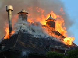 Monumentaal pand Geldrop uitgebrand na oefening