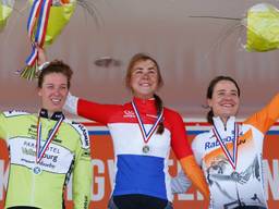 Marianne Vos is toch wel tevreden met derde plaats NK wielrennen