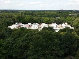 Kermisdorp verreijst in Tilburg