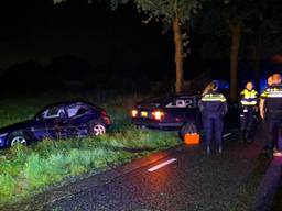 De automobiliste is naar een ziekenhuis gebracht. (Foto: SQ Vision)