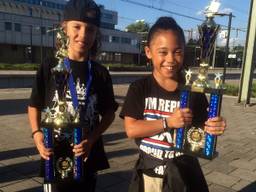 Piepjonge wereldkampioenen streetdance onthaald op station Eindhoven