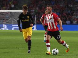 Bart Ramselaar in actie tegen Atletico. (foto: Martijn de Bie)