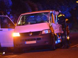 De politie doet onderzoek. (Foto: Perry Roovers/SQ Vision)