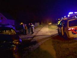 Drie auto's raakten zwaar beschadigd. (Foto: Dave Hendriks/SQ Vision)