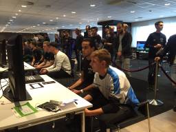 PSV zoekt FIFA17-gamer om aan selectie toe te voegen