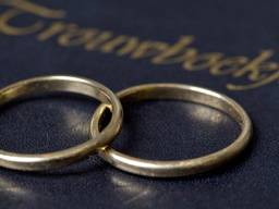 Een algemene foto van trouwringen, dit zijn dus niet de ringen van Theo en Mien