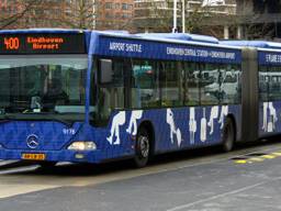 Een bus werd beschoten (archieffoto).