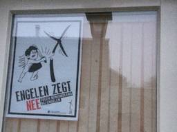 Buurtbewoners hingen eerder al protestposters op. (Foto: Daisy Schalkens)