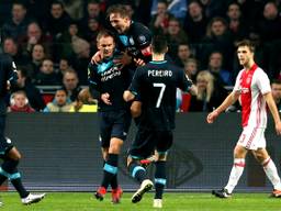 Siem de Jong bezorgde PSV een punt bij Ajax. 