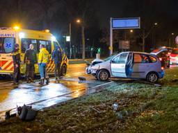 Bij het ongeluk raakte niemand gewond. (Foto: Luuk Koenen/SQ Vision)