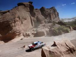 Erik van Loon in actie tijdens etappe 10 van de Dakar Rally (foto: Willy Weyens)