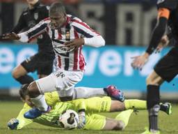 Obbi Oulare moet mogelijk duel met Excelsior missen (foto: VI Images).